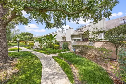 7092 Greenway Chase Street, Houston, TX 77072 - Photo 4