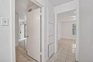 7200 Clarewood Dr, Houston, TX 77036 - Photo 14