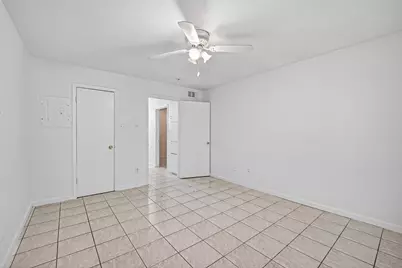 7200 Clarewood Drive #1904, Houston, TX 77036 - Photo 16