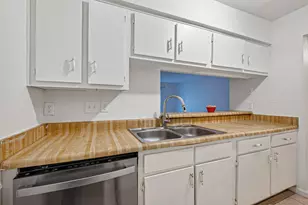 7200 Clarewood Dr, Houston, TX 77036 - Photo 12