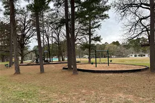 11595 Persimmon St, Willis, TX 77318 - Photo 14
