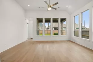 445 Soaring Sparrow Trl, Katy, TX 77493 - Photo 6