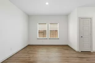 12515 Newport Arch Ln, Houston, TX 77047 - Photo 14