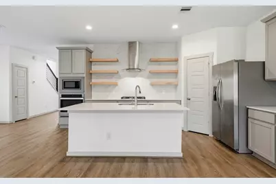 12515 Newport Arch Lane, Houston, TX 77047 - Photo 6