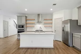 12515 Newport Arch Ln, Houston, TX 77047 - Photo 6