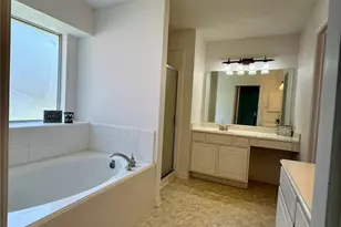 805 N Belle Dr, Angleton, TX 77515 - Photo 12