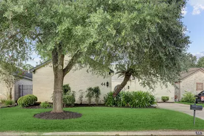 44 Crestwood Circle, Sugar Land, TX 77478 - Photo 2