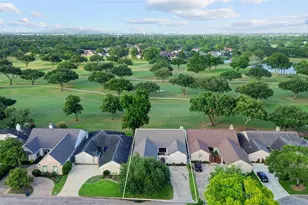 44 Crestwood Cir, Sugar Land, TX 77478 - Photo 26