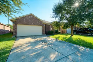 10630 Pine Meadows Blvd, Baytown, TX 77523 - Photo 2
