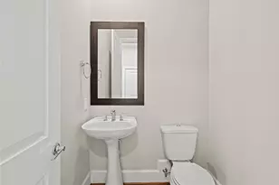 10902 Grove Tree Ln, Houston, TX 77043 - Photo 28