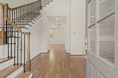 10902 Grove Tree Lane, Houston, TX 77043 - Photo 8