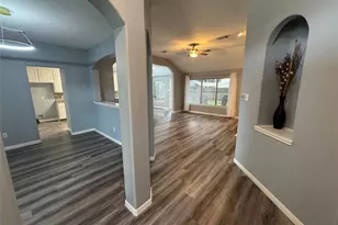 3623 Stratford Town Ln, Sugar Land, TX 77498 - Photo 4