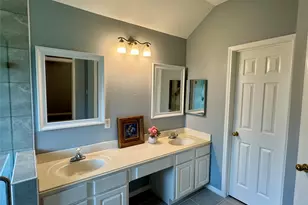 3623 Stratford Town Ln, Sugar Land, TX 77498 - Photo 16