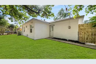 900 Largo Street, Baytown, TX 77520 - Photo 20