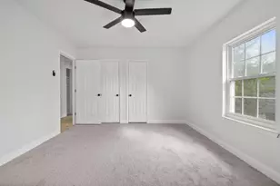900 Largo St, Baytown, TX 77520 - Photo 10