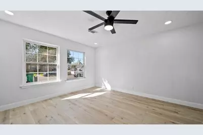 900 Largo Street, Baytown, TX 77520 - Photo 20