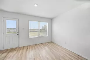 14502 Andover Birch Dr, Fresno, TX 77583 - Photo 6