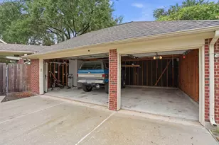 8603 Prelude Ct, Houston, TX 77040 - Photo 36