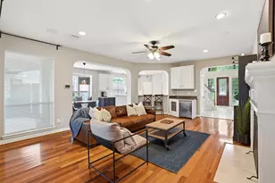 8603 Prelude Ct, Houston, TX 77040 - Photo 16