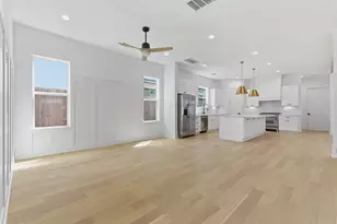 1005 Walton St, Houston, TX 77009 - Photo 6