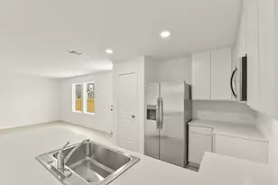 12403 Mountain Daisy Rd, Houston, TX 77038 - Photo 14