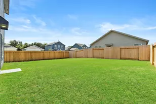 12403 Mountain Daisy Rd, Houston, TX 77038 - Photo 36