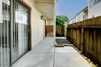 3915 Tanglewilde Street #3915, Houston, TX 77063 - Photo 18