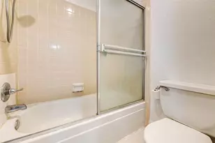 3915 Tanglewilde St, Houston, TX 77063 - Photo 12
