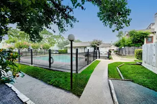 3915 Tanglewilde St, Houston, TX 77063 - Photo 16