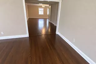 838 E 29th St, Houston, TX 77009 - Photo 2