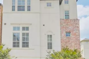 2717 Arabelle Grove, Houston, TX 77007 - Photo 2