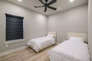 8326 Mariah St, Houston, TX 77051 - Photo 12
