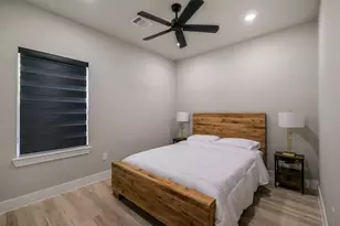 8326 Mariah St, Houston, TX 77051 - Photo 10