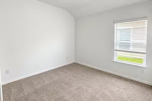 509 Oak Chase Ave, Dayton, TX 77535 - Photo 10