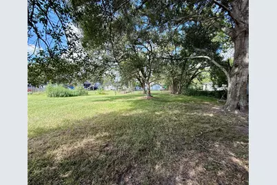 308 Bennett, West Columbia, TX 77486 - Photo 18