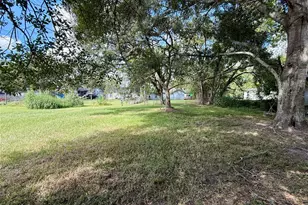 308 Bennett, West Columbia, TX 77486 - Photo 18