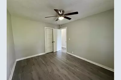308 Bennett, West Columbia, TX 77486 - Photo 10