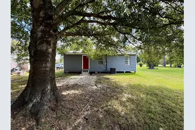 308 Bennett, West Columbia, TX 77486 - Photo 2