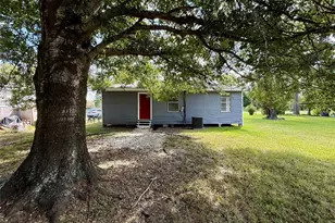 308 Bennett, West Columbia, TX 77486 - Photo 2