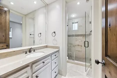 5214 Calle Cordoba Place, Houston, TX 77007 - Photo 30