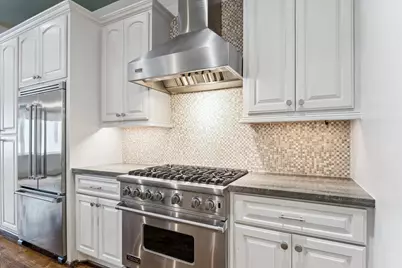 5214 Calle Cordoba Place, Houston, TX 77007 - Photo 16