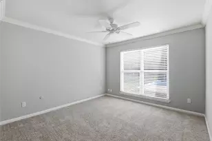 7535 Olympia Dr, Houston, TX 77063 - Photo 10