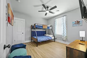 1802 Ursuline St, Galveston, TX 77550 - Photo 12