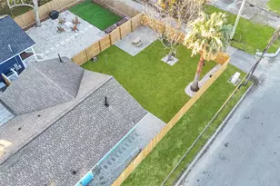 1802 Ursuline St, Galveston, TX 77550 - Photo 24