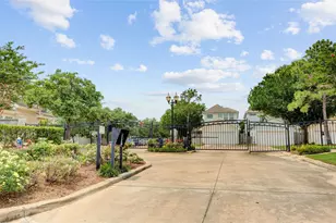 1834 Woodbend Village Ct, Houston, TX 77055 - Photo 30