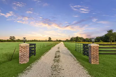 2258 Maler Road, Sealy, TX 77474 - Photo 6