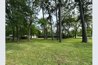 9208 Heatherside Street, Houston, TX 77016 - Photo 2