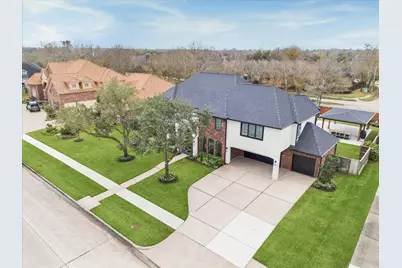 7714 Long Shadows Drive, Sugar Land, TX 77479 - Photo 2