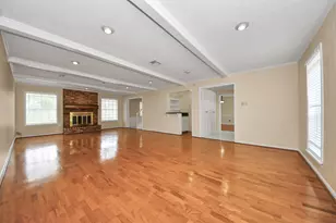 11411 Briar Forest Dr, Houston, TX 77077 - Photo 12