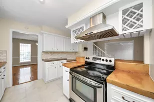 11411 Briar Forest Dr, Houston, TX 77077 - Photo 18